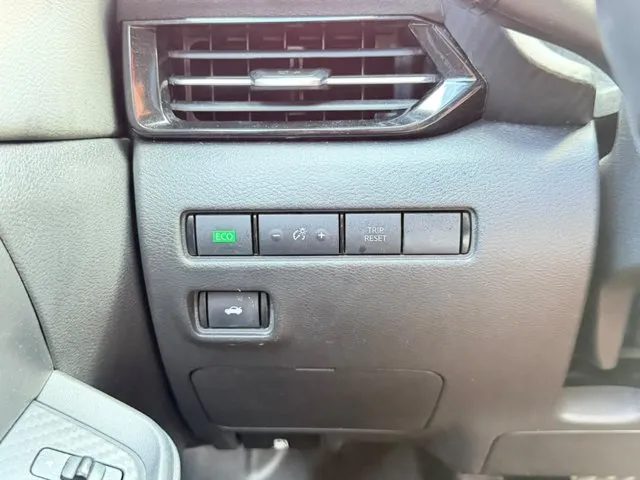 Nissan Sentra photo 17