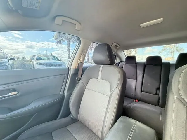 Nissan Sentra photo 19