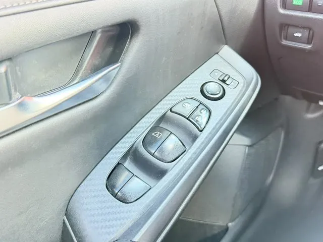 Nissan Sentra photo 16