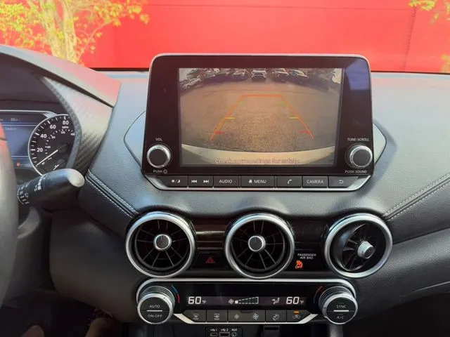 Nissan Sentra photo 21