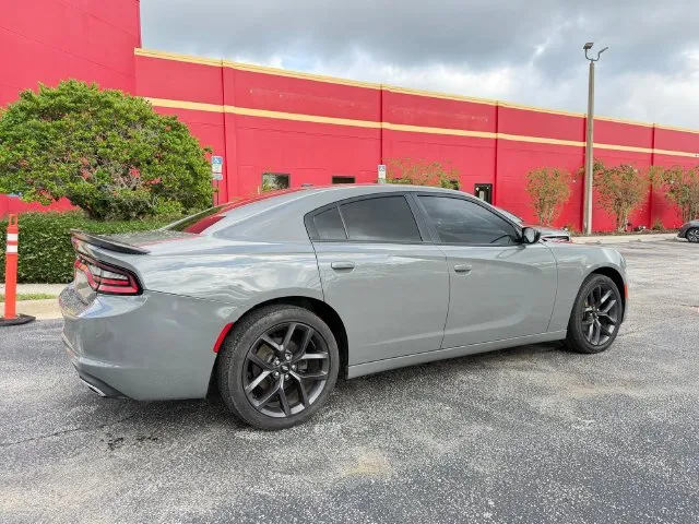Dodge Charger photo 6
