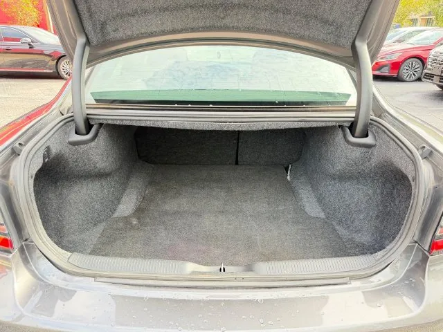 Dodge Charger photo 9