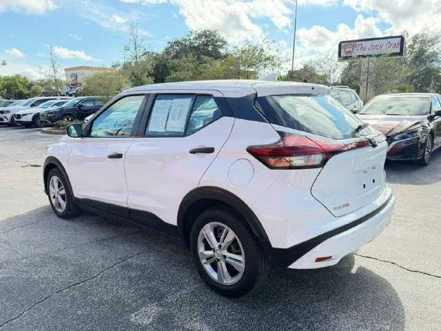 Nissan Kicks photo 8