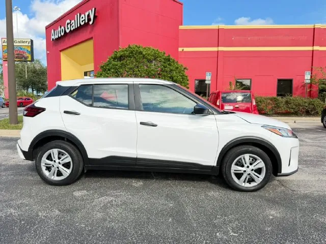 Nissan Kicks photo 4