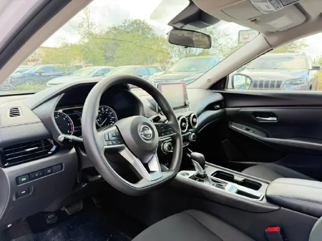 Nissan Sentra photo 21