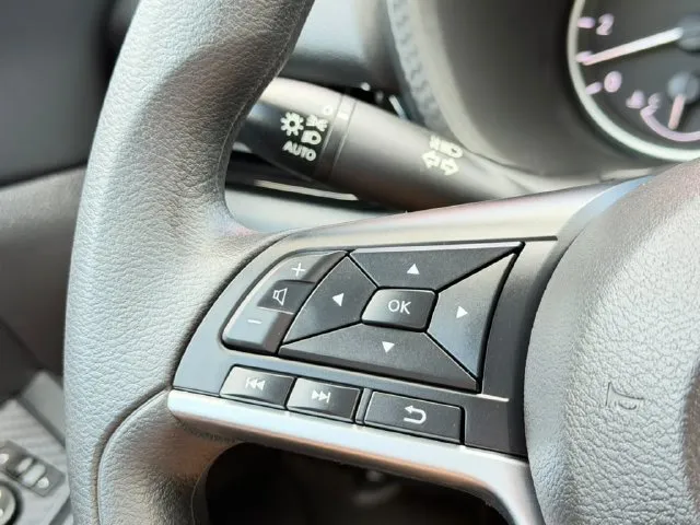 Nissan Sentra photo 16