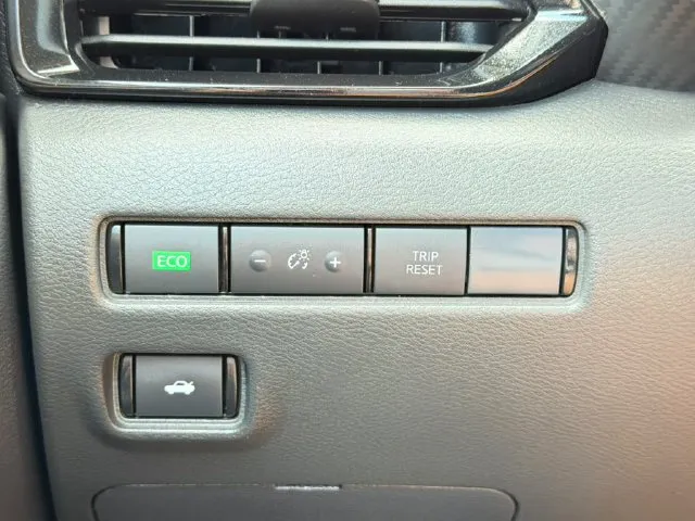 Nissan Sentra photo 15