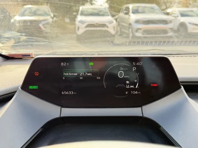 Toyota Prius photo 13