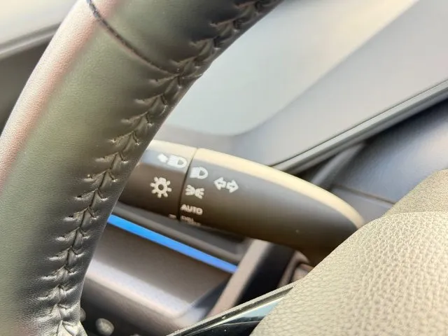 Toyota Prius photo 16