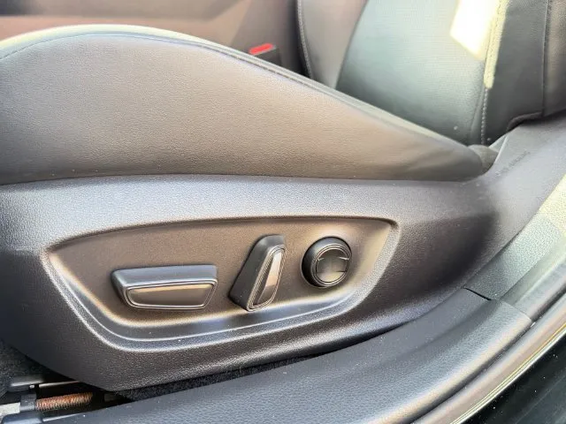 Toyota Prius photo 26