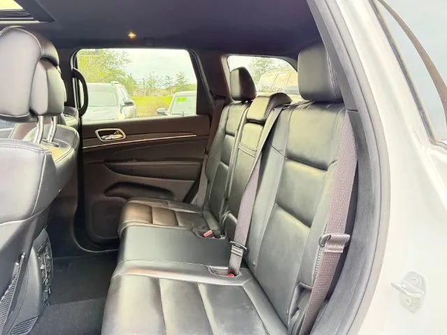 Jeep Grand Cherokee photo 25
