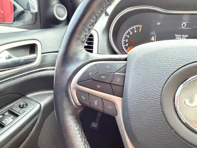 Jeep Grand Cherokee photo 13