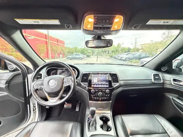 Jeep Grand Cherokee photo 27