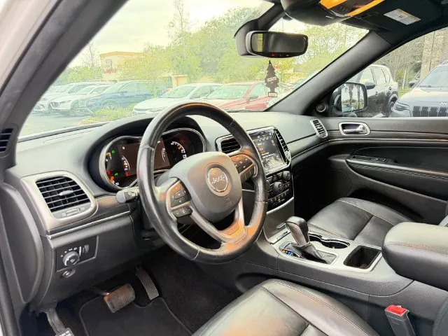 Jeep Grand Cherokee photo 10