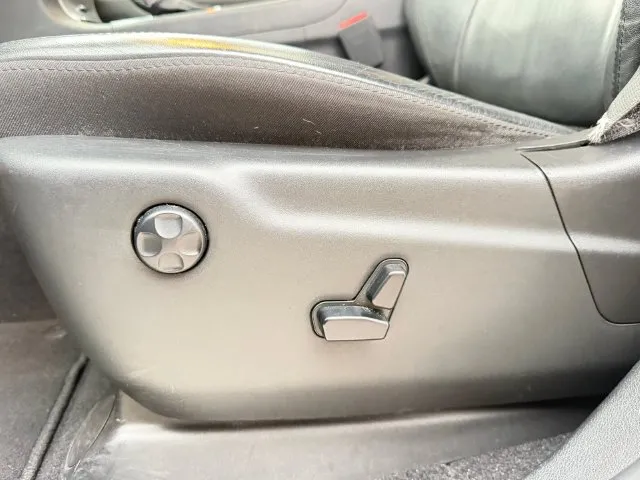 Jeep Grand Cherokee photo 18