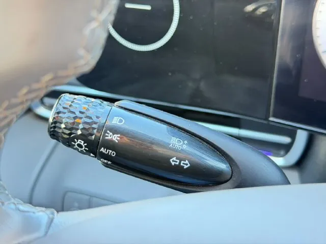 Hyundai Elantra photo 17