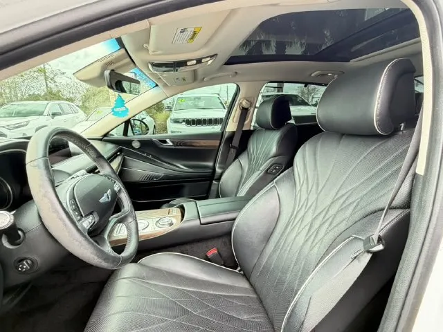 Genesis G80 photo 21