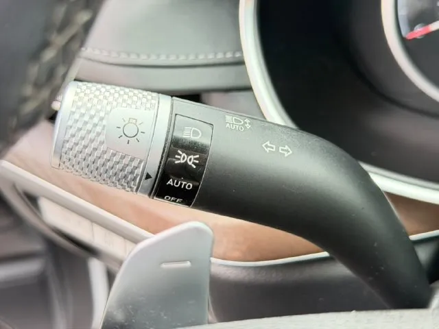 Genesis G80 photo 16