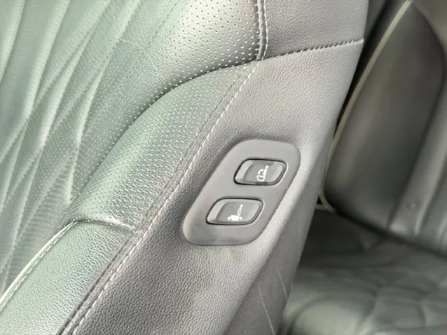 Genesis G80 photo 24