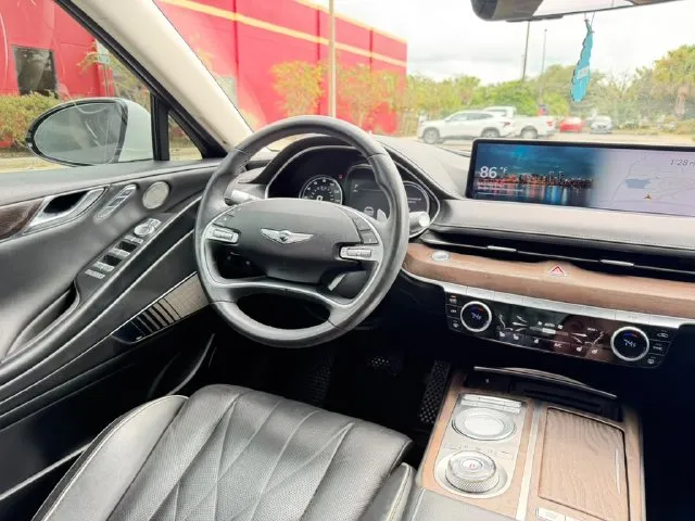 Genesis G80 photo 14