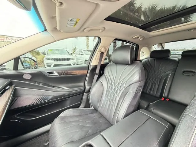 Genesis G80 photo 23