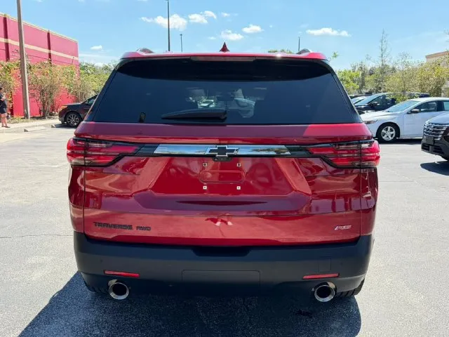 Chevrolet Traverse photo 8