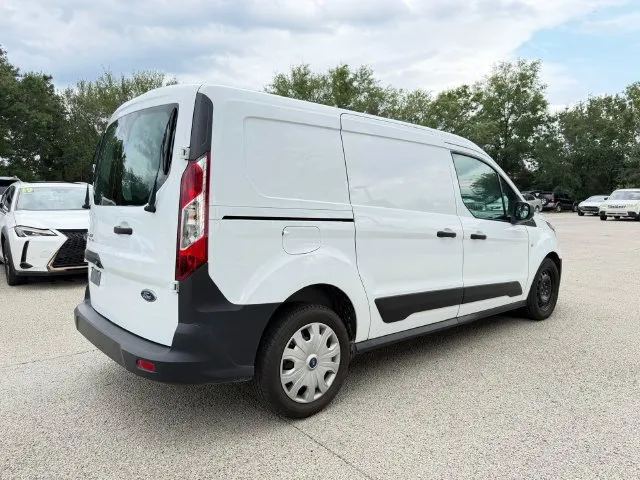 Ford Transit Connect photo 6