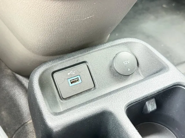 Ford Transit Connect photo 20