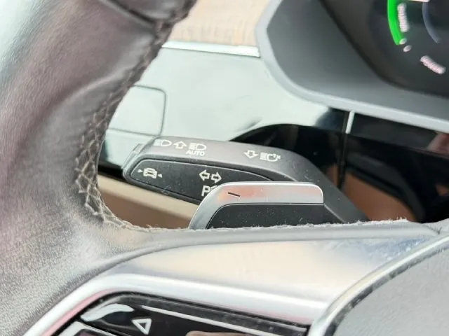 Audi Q8 photo 23