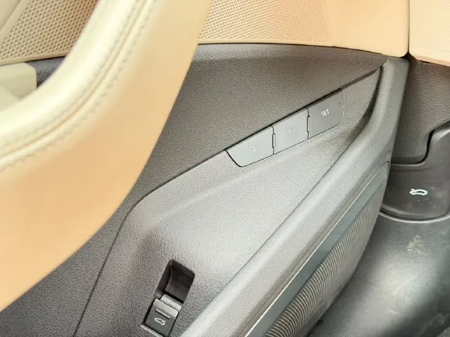 Audi Q8 photo 15