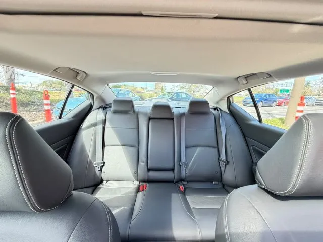 Nissan Altima photo 26