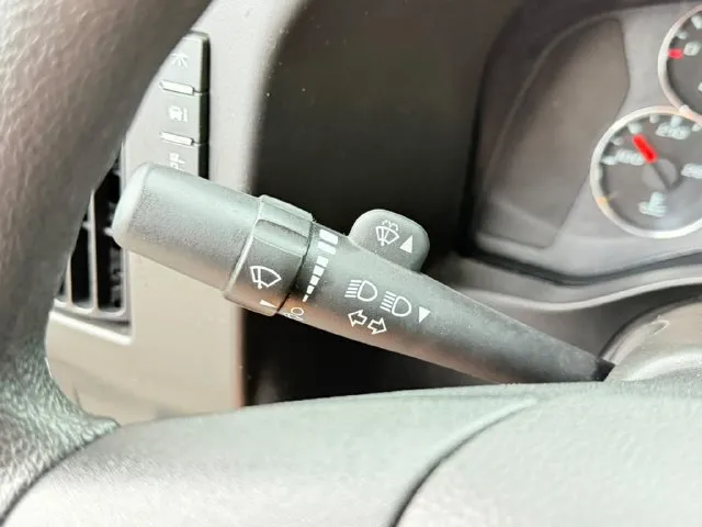GMC Savana photo 18