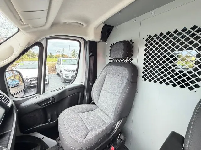 Ram ProMaster 1500 photo 22