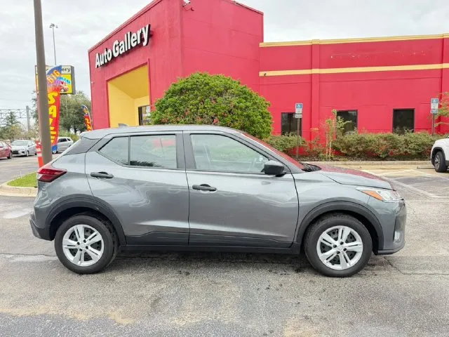 Nissan Kicks photo 4