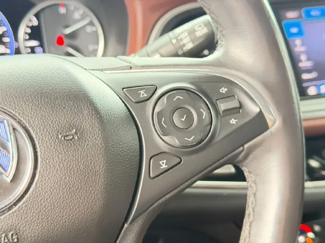 Buick Enclave photo 33