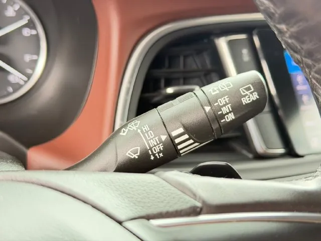 Buick Enclave photo 34