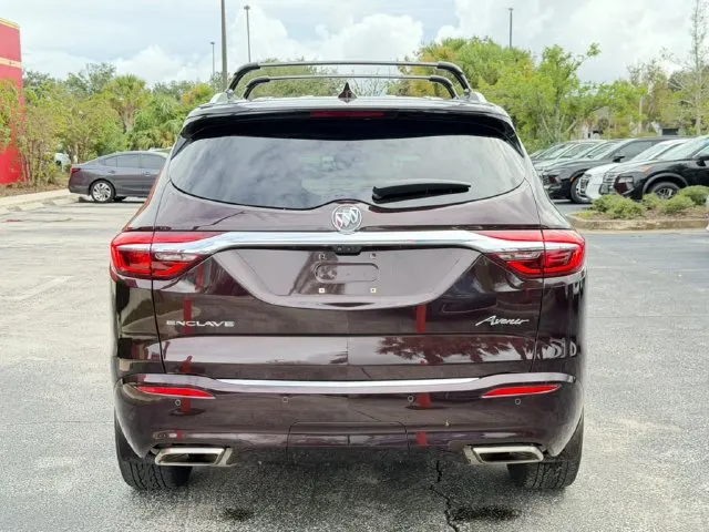 Buick Enclave photo 8