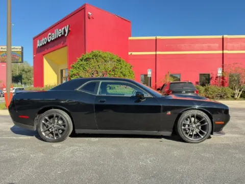 More photos of 2022 Dodge Challenger R/T Scat Pack at Auto Gallery Jacksonville, FL