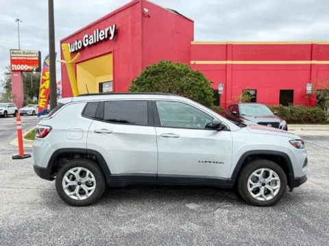 More photos of 2025 Jeep Compass Latitude at Auto Gallery Jacksonville, FL