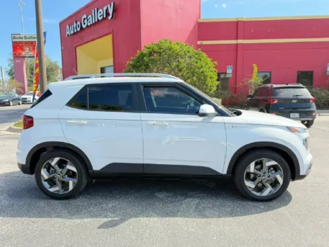 More photos of 2024 Hyundai Venue SEL at Auto Gallery Jacksonville, FL
