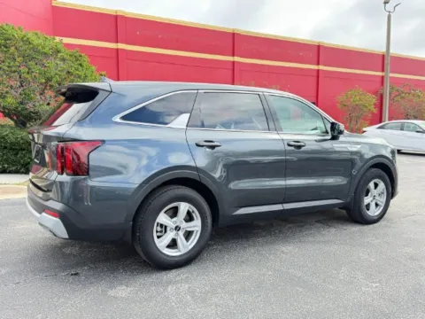More photos of 2024 Kia Sorento LX at Auto Gallery Jacksonville, FL