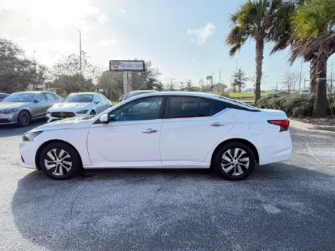 More photos of 2022 Nissan Altima 2.5 S at Auto Gallery Jacksonville, FL