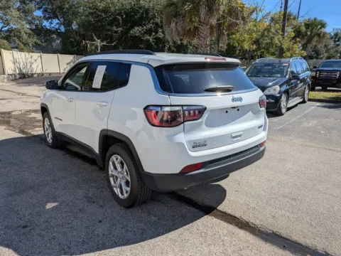 More photos of 2024 Jeep Compass Latitude at Auto Gallery Jacksonville, FL