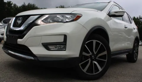 White 2019 Nissan Rogue SL for sale in Jacksonville, FL