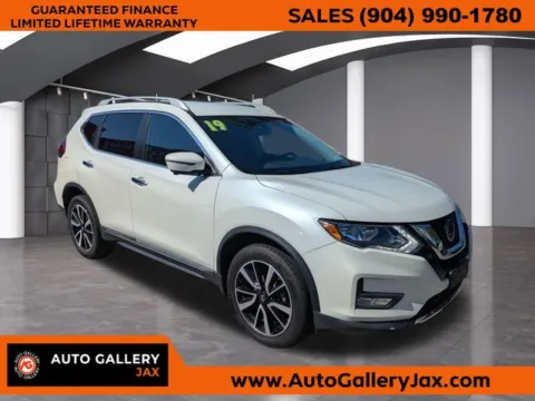White 2019 Nissan Rogue SL for sale in Jacksonville, FL