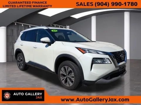 White 2021 Nissan Rogue SV for sale in Jacksonville, FL