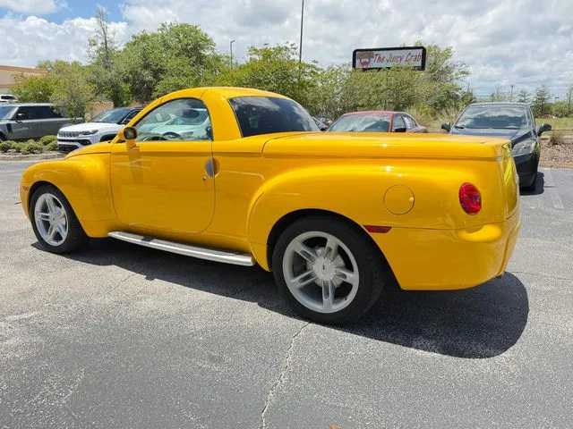 Chevrolet SSR photo 7