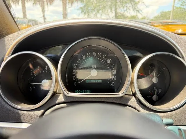 Chevrolet SSR photo 13