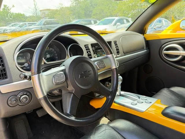 Chevrolet SSR photo 18