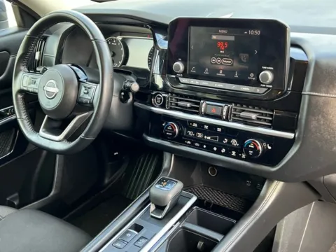 More photos of 2022 Nissan Pathfinder SV at Auto Gallery Jacksonville, FL